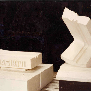 Name of the work: J.K.Paasikiven muistomerkkiluonnos