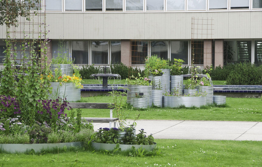 Väristyksiä puutarha