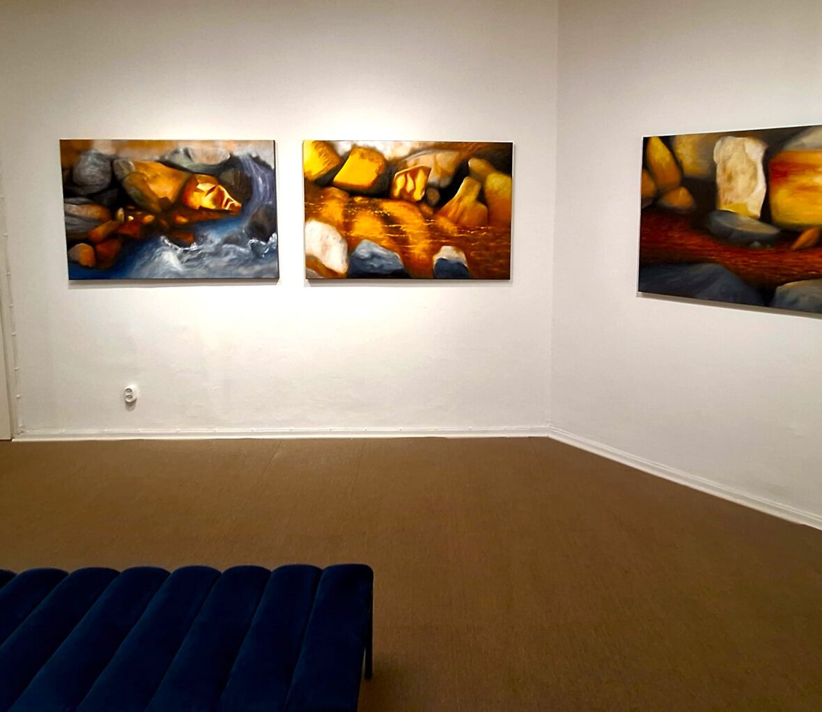 Yleiskuvaa A2 näyttelystäni