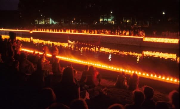 2000 kynttilää Auran sydämessä