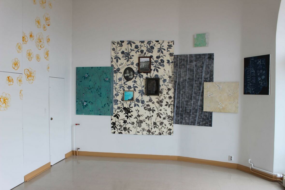 Kuvitteellinen mummola, Galleria Uusikuva, Kotka