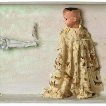 Teoksen nimi: Unessa kulkija / Walking an a Dream