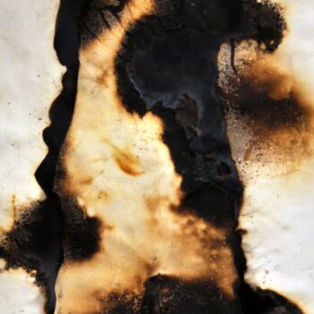 Teoksen nimi: Sarja polttamalla tehtyjä teoksia: ”Varjonsa alla elättää vielä yhtä unta”