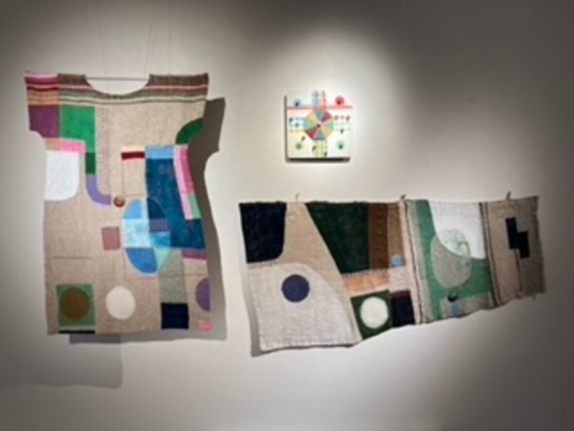 Teoksen nimi: Lasihelmipeli / Ajan virtaa – The glass bead game / The Flow of Time