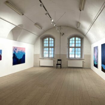 Teoksen nimi: Ripustuskuva Kuilu-The Rift 8.8.-19.2024 HAA Galleria, Suomenlinna, Hki