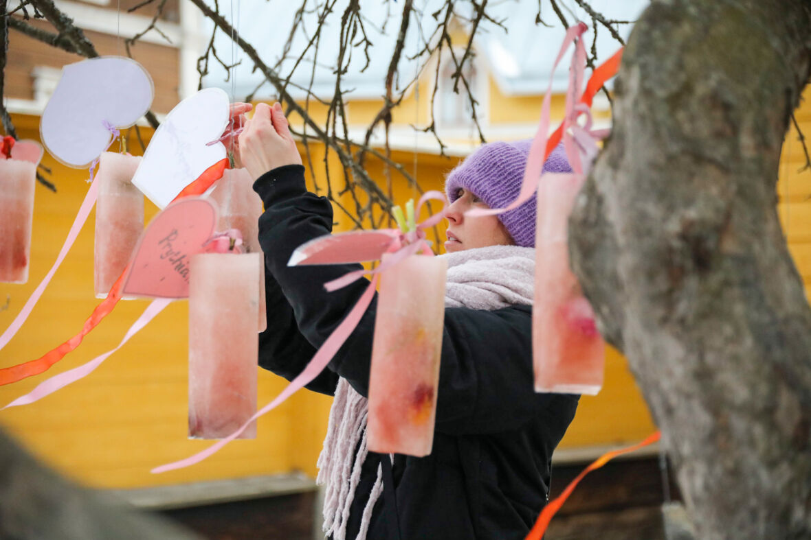 “Rakkauspuu – Tree of Love”, 2024. Rauma Art Museum.