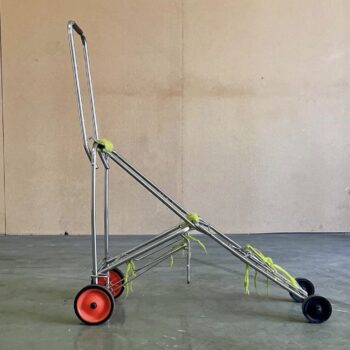 Teoksen nimi: Tax Free