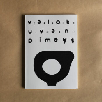 Teoksen nimi: Valokuvan pimeys / The darkness of a photograph