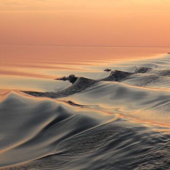 Teoksen nimi: Touch of the Sun