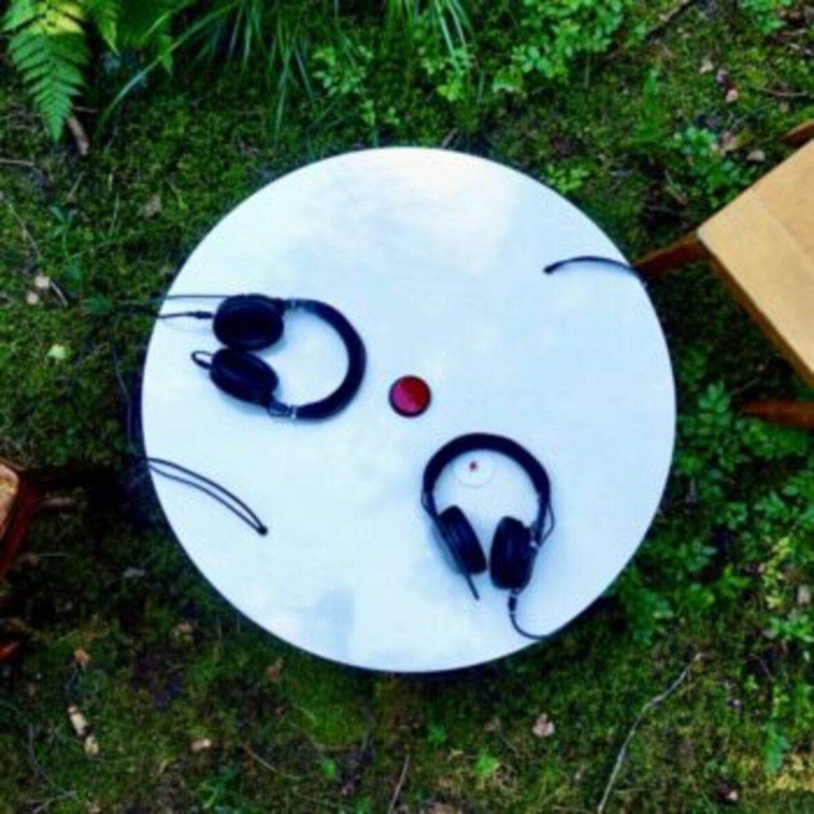 Teoksen nimi: PÖYTÄ KAHDELLE @ Volter Kilpi Kustavissa -kirjallisuusviikko 12.-16.7.2023