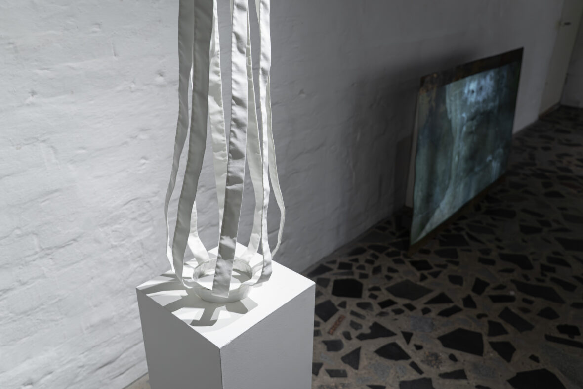 ‘Crown & Cage – The Peaks’