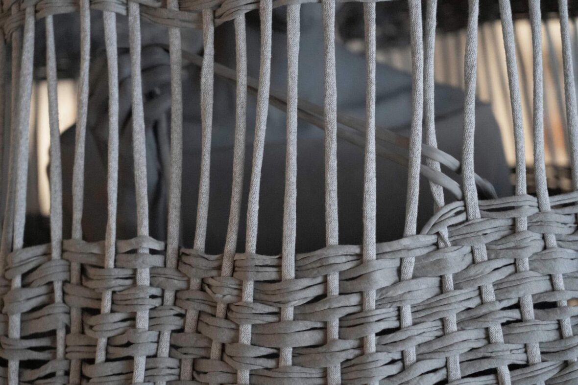 ‘Drops – close, on our own’ (performance)