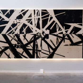 Teoksen nimi: Vuorovaikutusta valolla