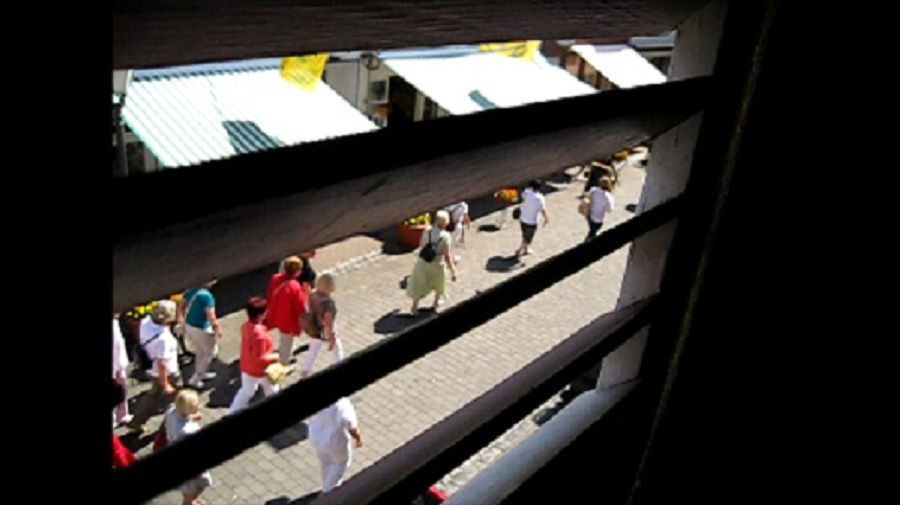 The street movie/ 3 windows