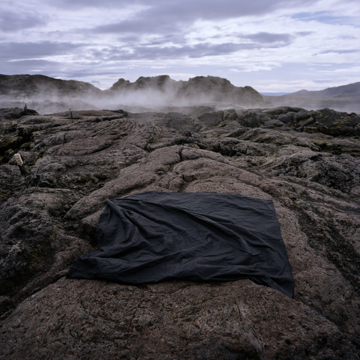 Krafla, sarjasta/from the series Covering