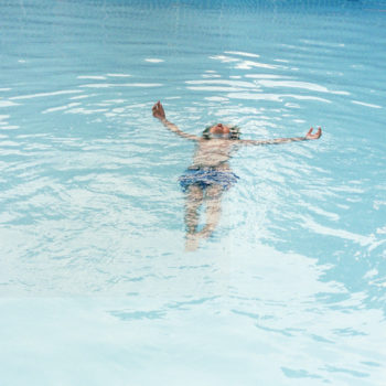 Teoksen nimi: Swimming pool, from the series The Book of Hours
