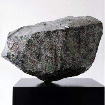 Name of the work: Thinking of Stones (Mesmerizing Gravity)